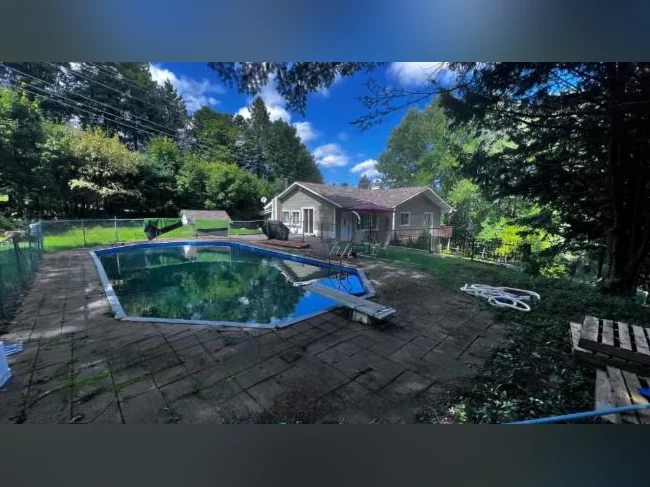 Appartement à louer très grand 5½ - Saint-Sauveur