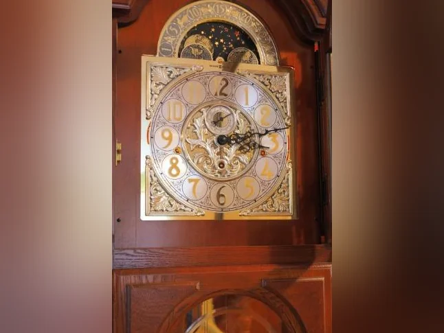 HORLOGE GRAND-PÈRE HOWARD MILLER thumbnail 5