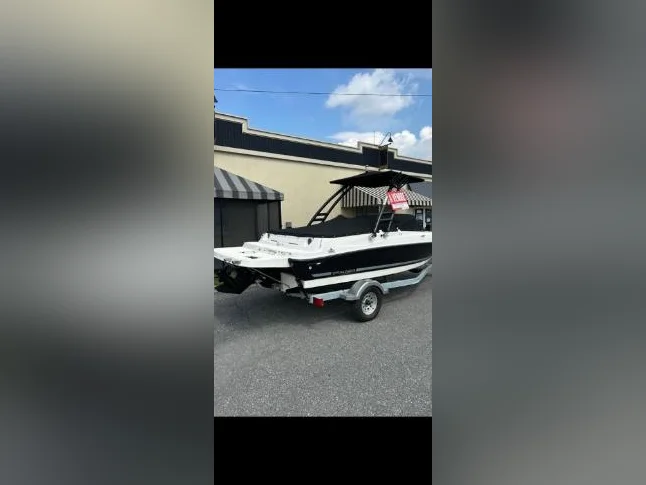 Bateau Bayliner 175BR 2014
