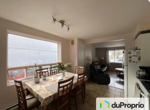 Triplex à vendre Chomedey thumbnail 6