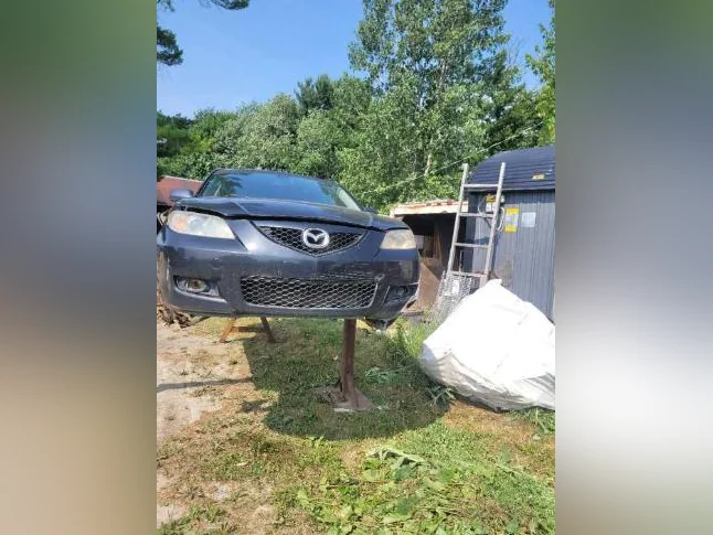 Pièces de cadilac 2008 et mazda 3 2007 thumbnail 7