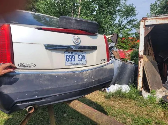 Pièces de cadilac 2008 et mazda 3 2007