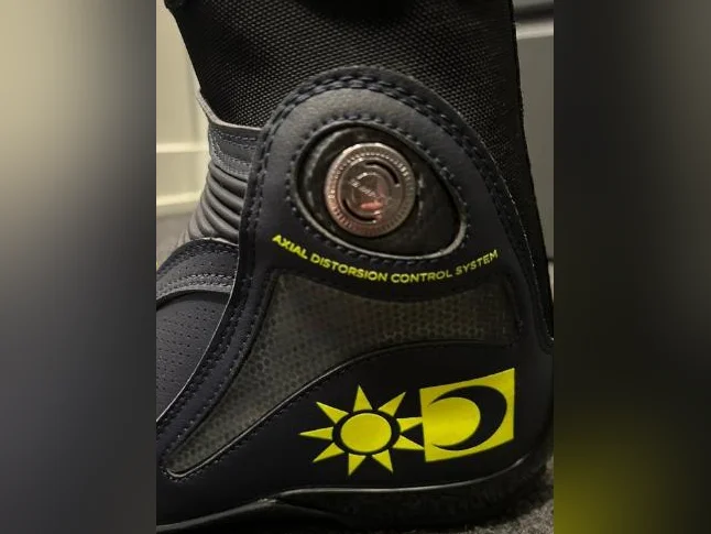 Bottes de moto Dainese Axial D1 pour homme grandeur 9 thumbnail 3