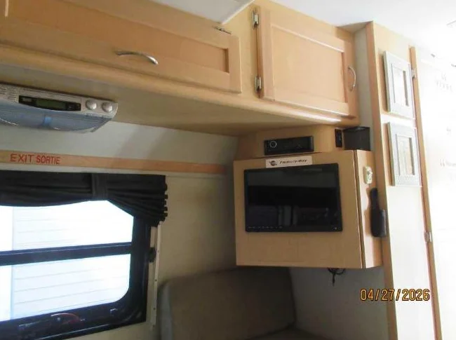 PLEASURE WAY EXCELL TS 2005 thumbnail 9