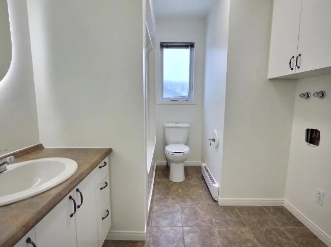 Logement 4 1/2 au rez de chaussé au 1 rue Belisle thumbnail 4