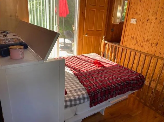 Chalet au bord du fleuve avec vue plage Bas Saint-Laurent été 2026 thumbnail 4