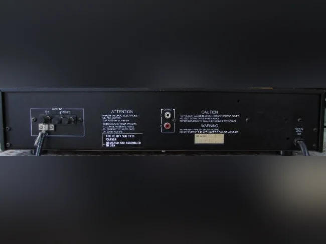 Carver Tuner & Preamp C-4000 thumbnail 2