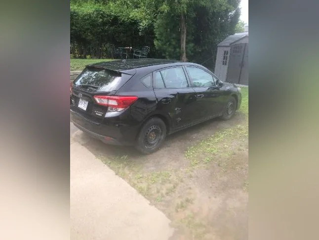 Subaru impreza 2017 thumbnail 4