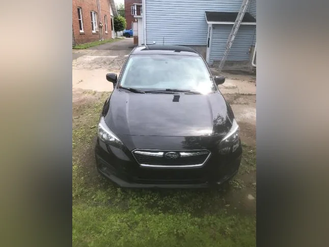 Subaru impreza 2017 thumbnail 3