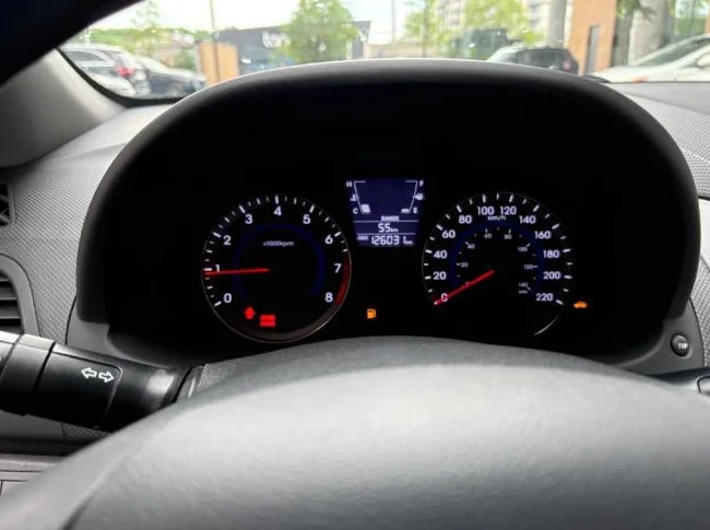 Hyundai Accent 2014 - Boîte de vitesse manuelle thumbnail 8
