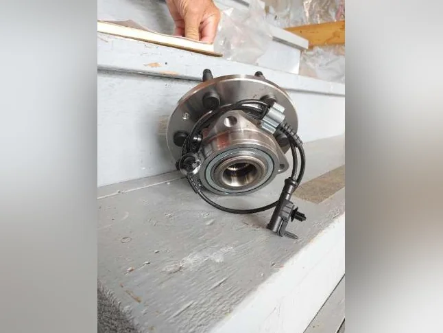 Ensemble Bearings et Hubs (les 2 roues avant) pour GMC Sierra 1500 2008 thumbnail 2