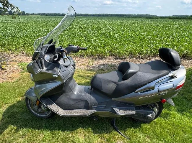 Suzuki Burgman executive 650 2009 thumbnail 2