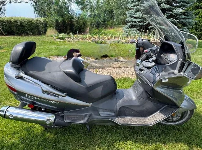 Suzuki Burgman executive 650 2009 thumbnail 3