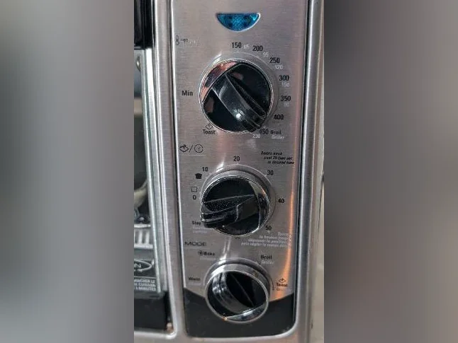 Four grille pain à convection thumbnail 4