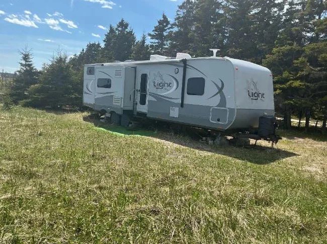 Roulotte de voyage,37 pieds,Modèle Open Range Light 308 BH,Année 2015.Négociable.