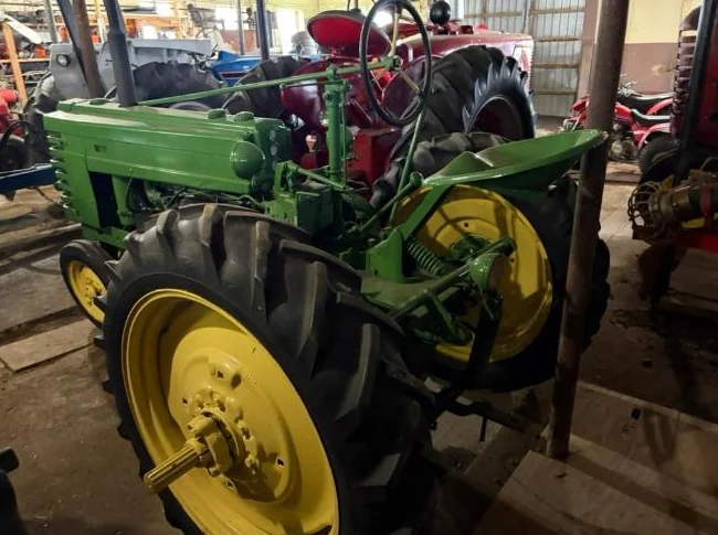 John Deere H thumbnail 2