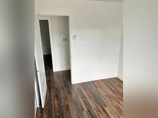 Très beau logement 4 1/2 à Lévis avec garage thumbnail 6