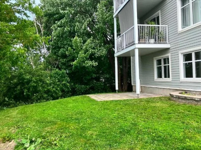 Très beau logement 4 1/2 à Lévis avec garage thumbnail 7