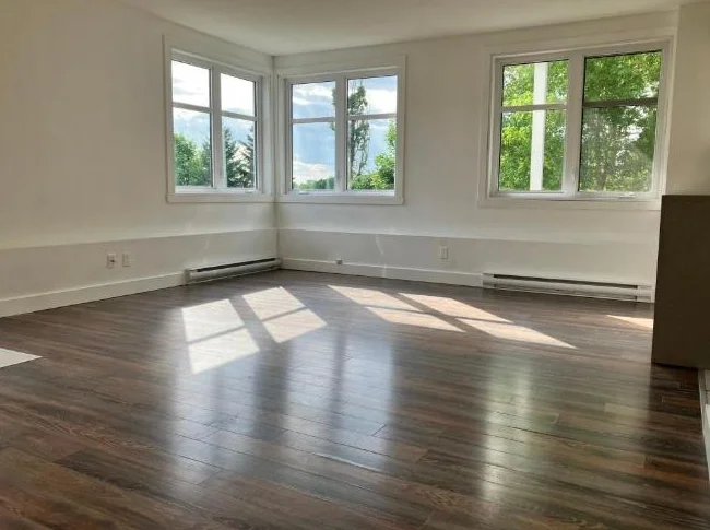 Très beau logement 4 1/2 à Lévis avec garage