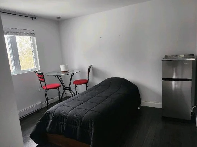 chambre pour de preference travailleur