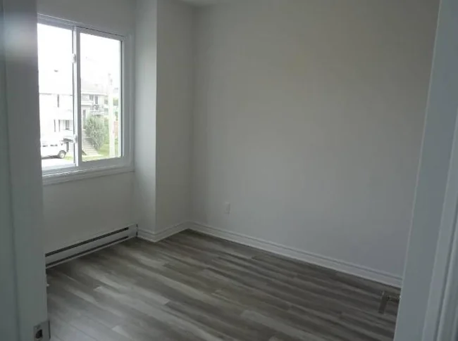 5 ½ à louer, style condo, Terrebonne, avec inclusions thumbnail 4