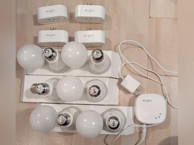 Sengled Zigbee smart light bulbs + plugs + hub