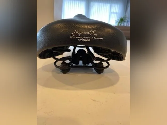 Selle de vélo Viscount avec 2 Resorts sous la selle pour plus de confort. thumbnail 3