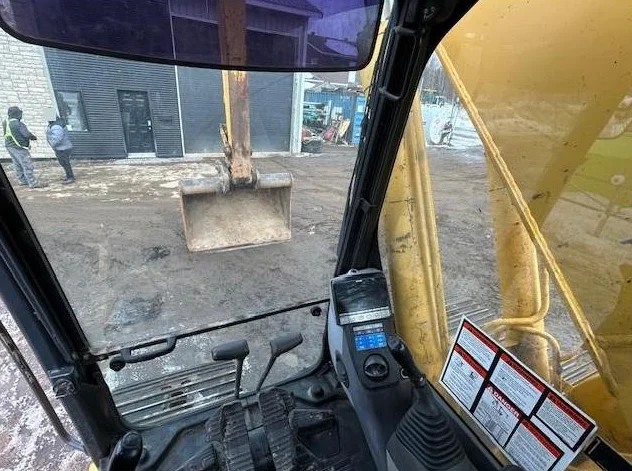 Komatsu PC200 LC-8 2011 thumbnail 7