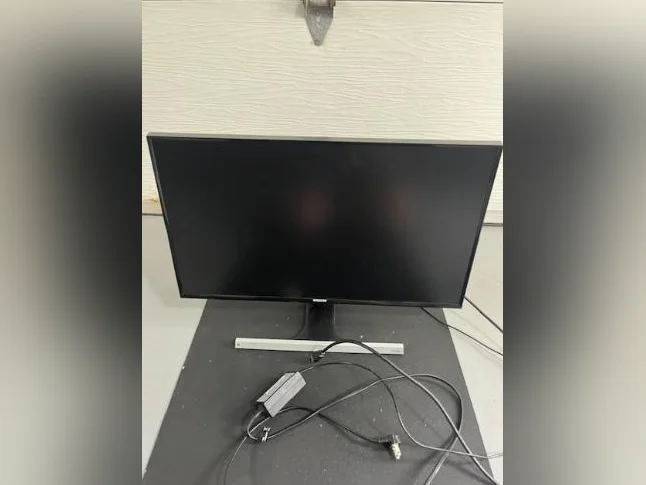 Ecran ordinateur 27 po