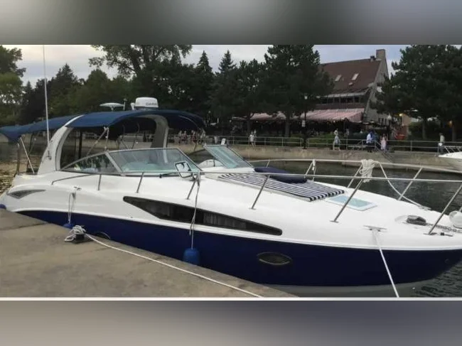 Bayliner 2006 325 modèle RARE thumbnail 2