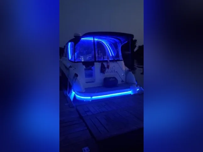 Bayliner 2006 325 modèle RARE thumbnail 5