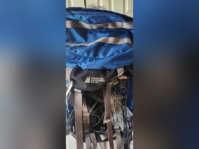 sac à dos pour excursions en forêt utilisé thumbnail 3