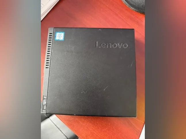 ORDINATEUR LENOVO