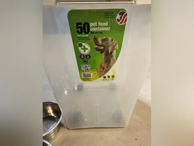 CONTENEUR ET BOLS POUR CHIEN thumbnail 2