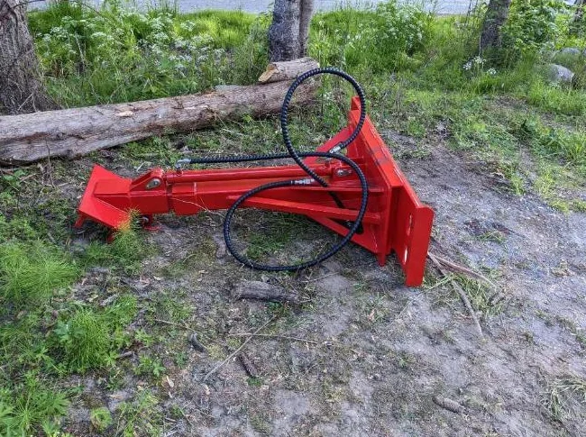 Chargeuse sur pneu avec boom extensible comme neuf 250hrs avec tous les attachements thumbnail 5