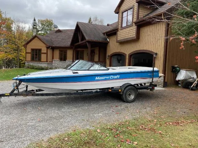 Bateau Mastercraft 1993 en bon état thumbnail 4