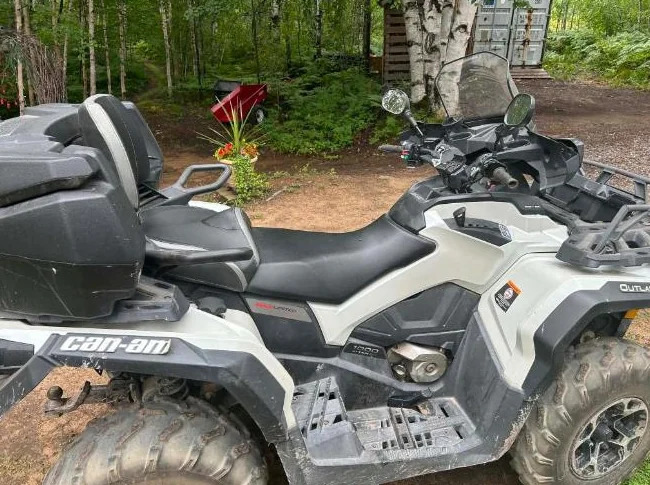 CAN-AM OUTLANDER LIMITED 1000 thumbnail 2