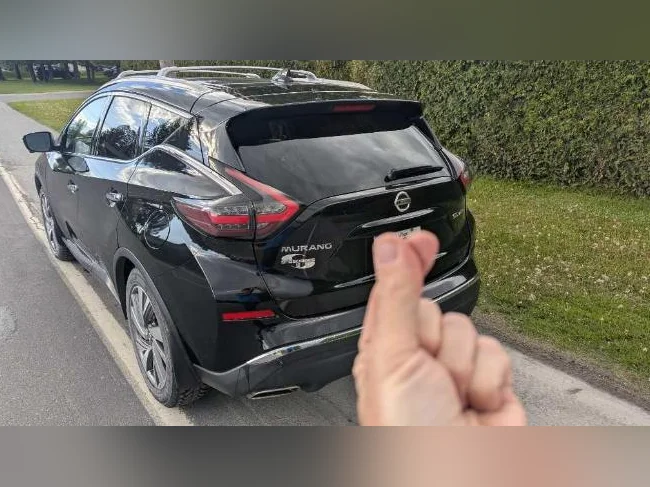 2019 Nissan Murano thumbnail 2