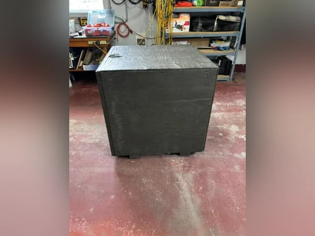 Grosse Boîte (coffre) en bois Large Wooden Storage Box (chest) thumbnail 2