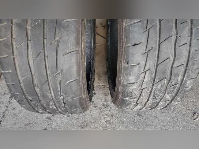 2 pneus d été Firestone 255-35-18