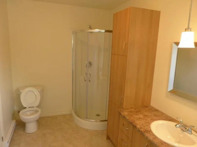 Beau grand condo a Ste-foy thumbnail 9