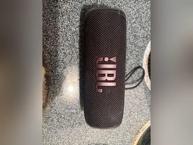 Jbl thumbnail 2