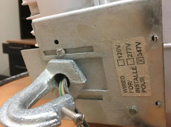 DEUX LAMPES STANPRO 400 WATTS AVEC AMPOULES thumbnail 7