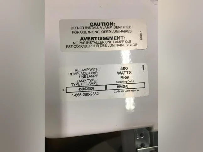 DEUX LAMPES STANPRO 400 WATTS AVEC AMPOULES thumbnail 3