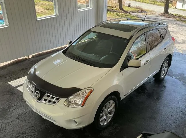 Nissan rogue sv