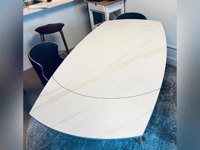 Extendable Kitchen Table/Table de cuisine avec extension thumbnail 2
