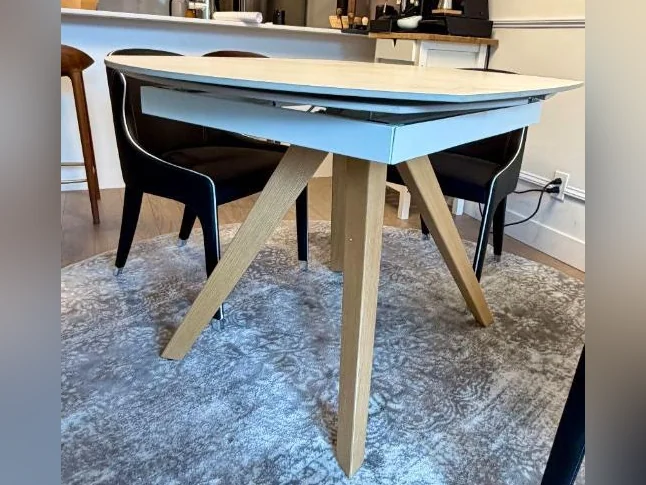 Extendable Kitchen Table/Table de cuisine avec extension thumbnail 4