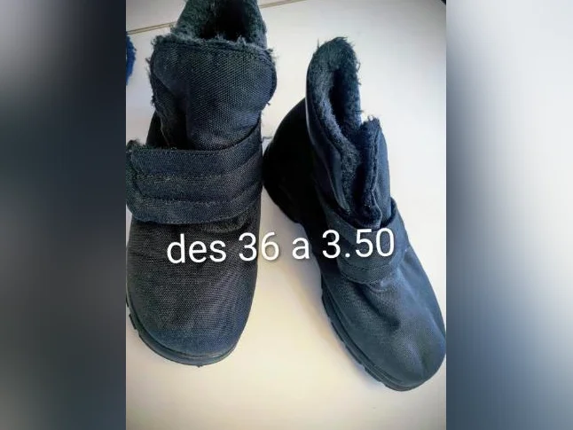 SANDALE, BOTTE DE PLUIT, SOULIERS, BOTTYLLON.BOTTE ECT thumbnail 9
