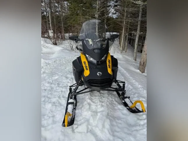Ski-Doo Expedition Sport 900 ace 2024, 500 km, COMME NEUF!!! thumbnail 2