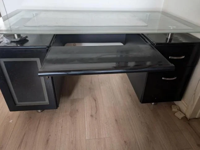 bureau de ^roffessionnel